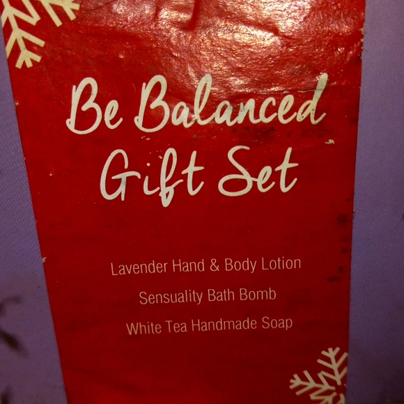 Hygiene kit HAND MADE SOAP+BATHBOMB WITH CREAM - Picture 3 of 6